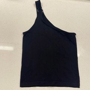 One shoulder crop top